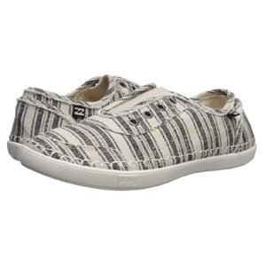🆕 Billabong Slip-On Canvas Sneakers